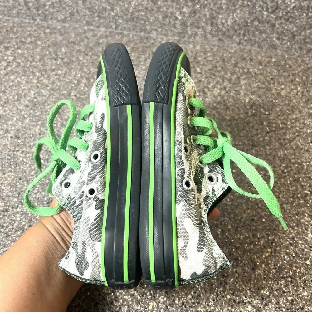 Converse All Star Little Kids Size 10.5 Low Top Camo Canvas Sneaker Shoe Lace Up